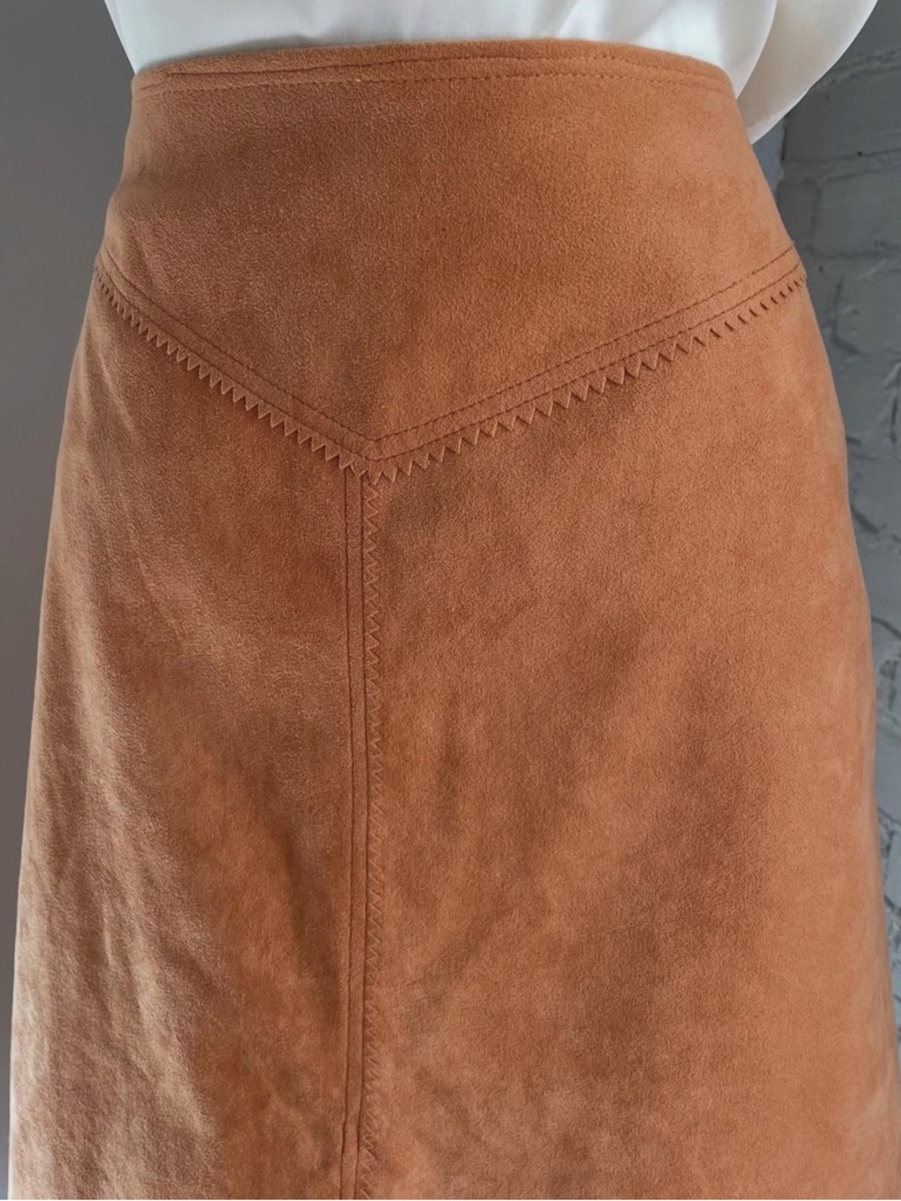 1970s Microsuede Jacket and Skirt Set - Picture 6 of 8